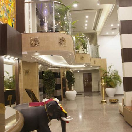 Sps Kingsway Hotel Thiruvananthapuram Exterior photo