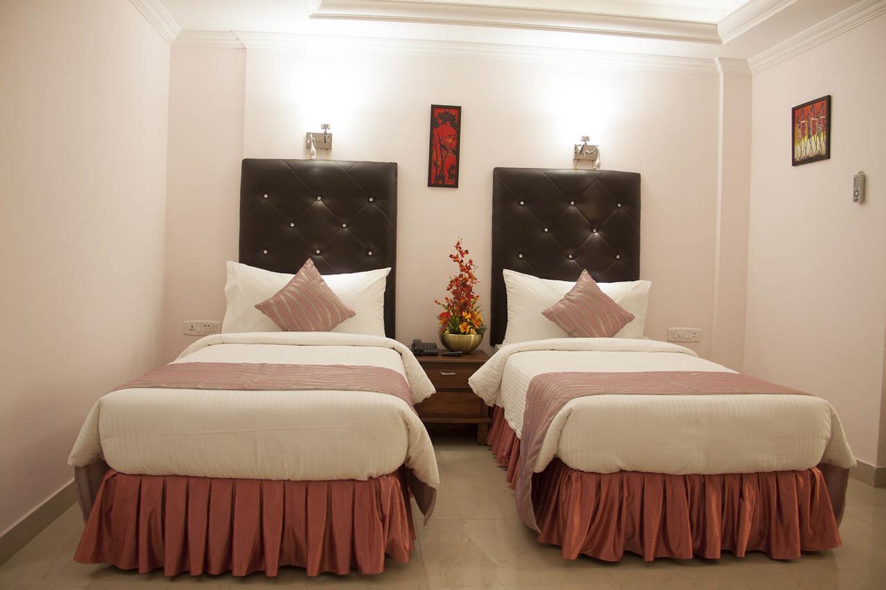 Sps Kingsway Hotel Thiruvananthapuram Exterior photo