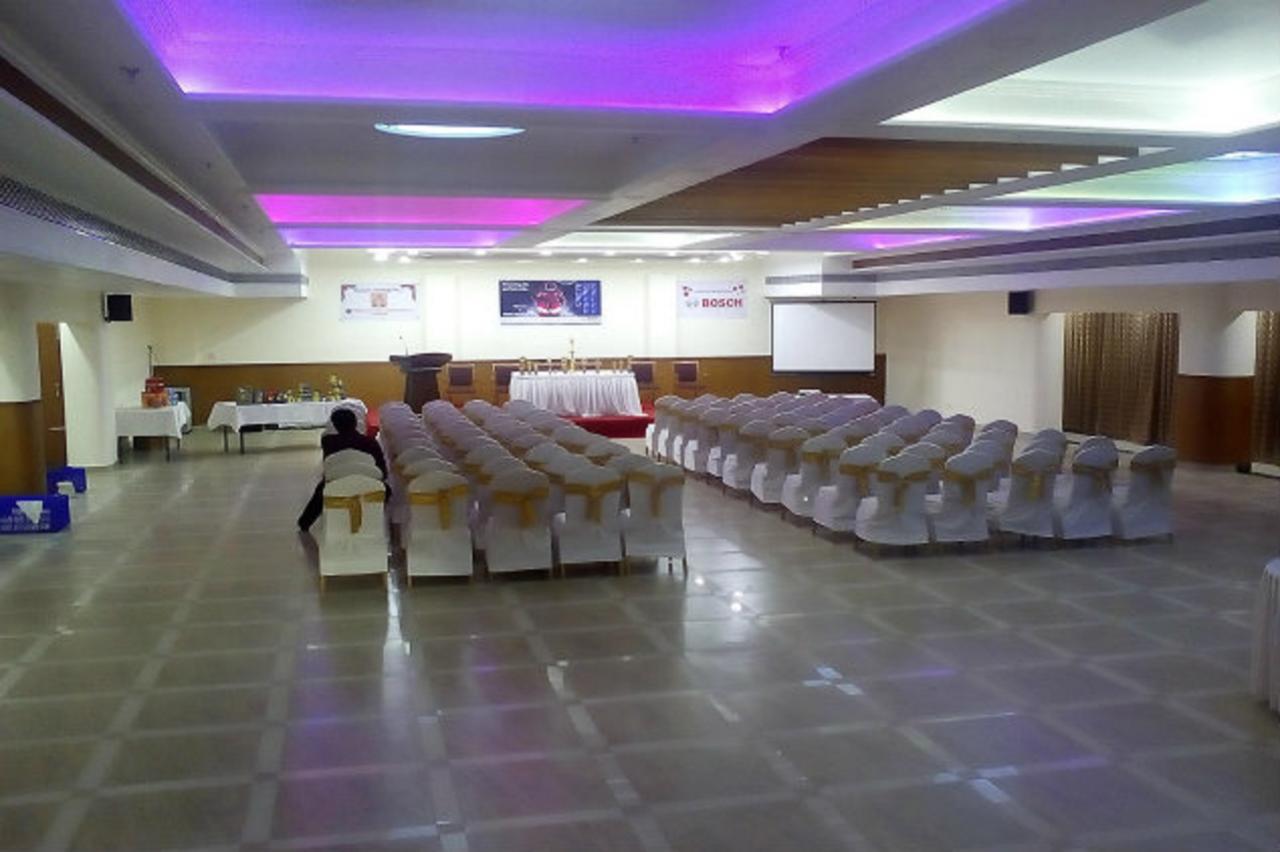 Sps Kingsway Hotel Thiruvananthapuram Exterior photo