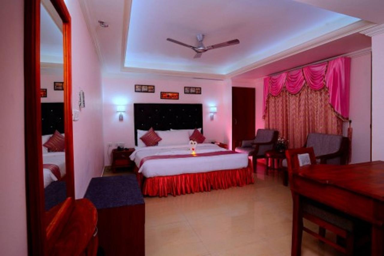 Sps Kingsway Hotel Thiruvananthapuram Exterior photo