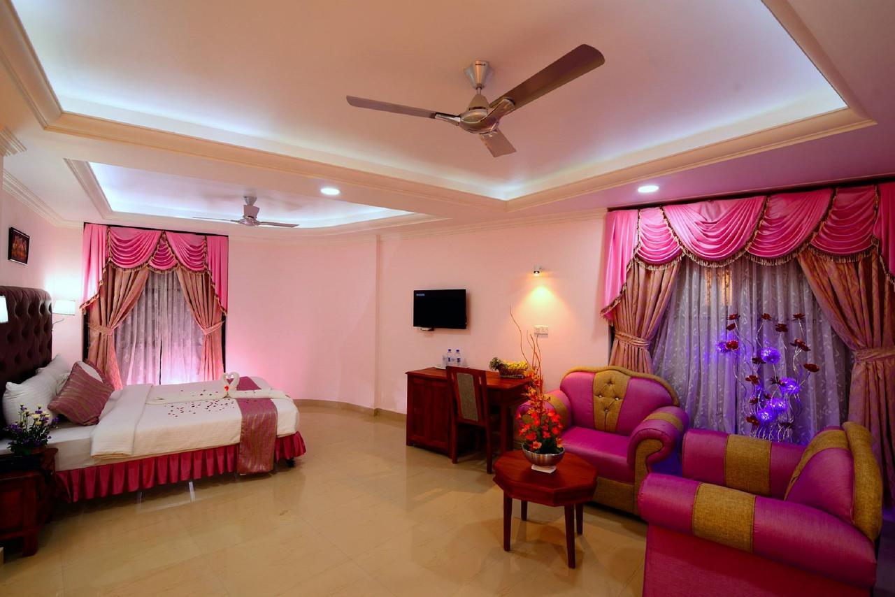 Sps Kingsway Hotel Thiruvananthapuram Exterior photo