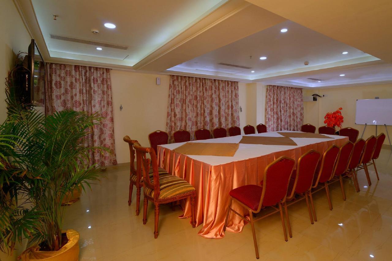 Sps Kingsway Hotel Thiruvananthapuram Exterior photo